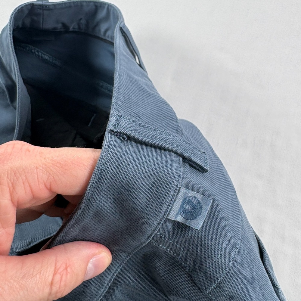 Lululemon ABC Pants Mens 30x31 Blue Slim Tapered Utilitech Casual Chino - Picture 3 of 9